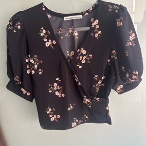 Abercrombie and fitch puff sleeve wrap top